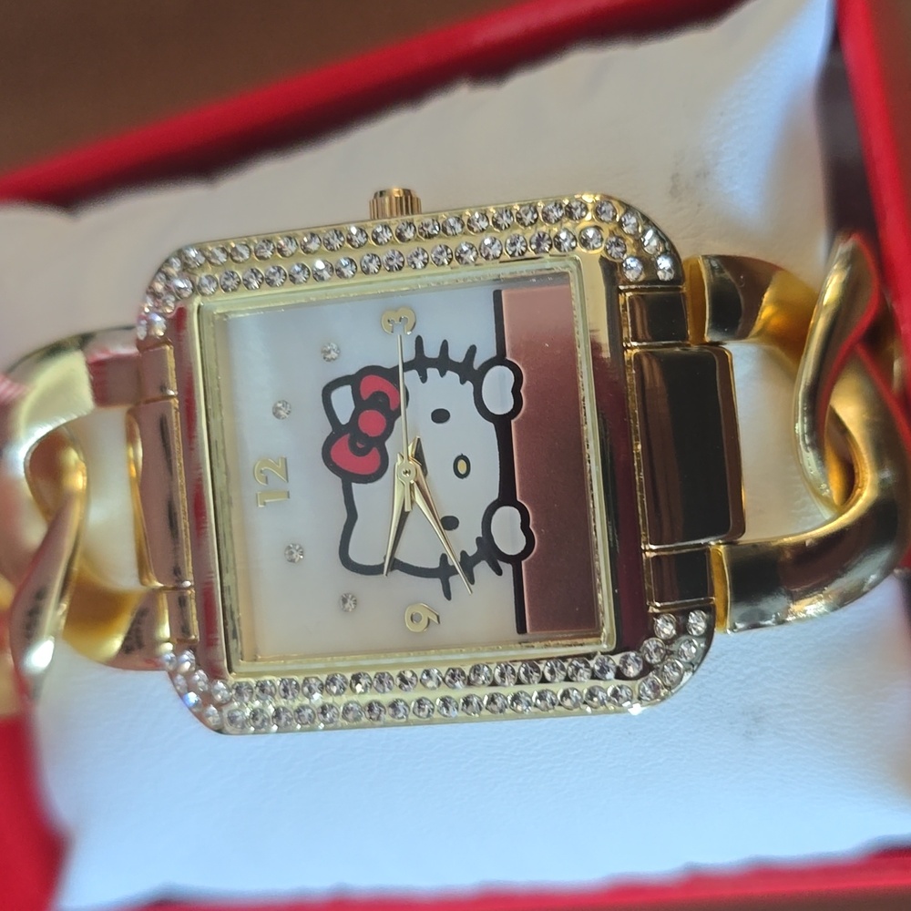 HELLO KITTY WATCH ⌚️